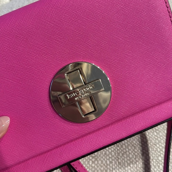 Kate Spade Newbury Pink Fuchsia Lane Sally Crossbody Bag Purse - Picture 2 of 8